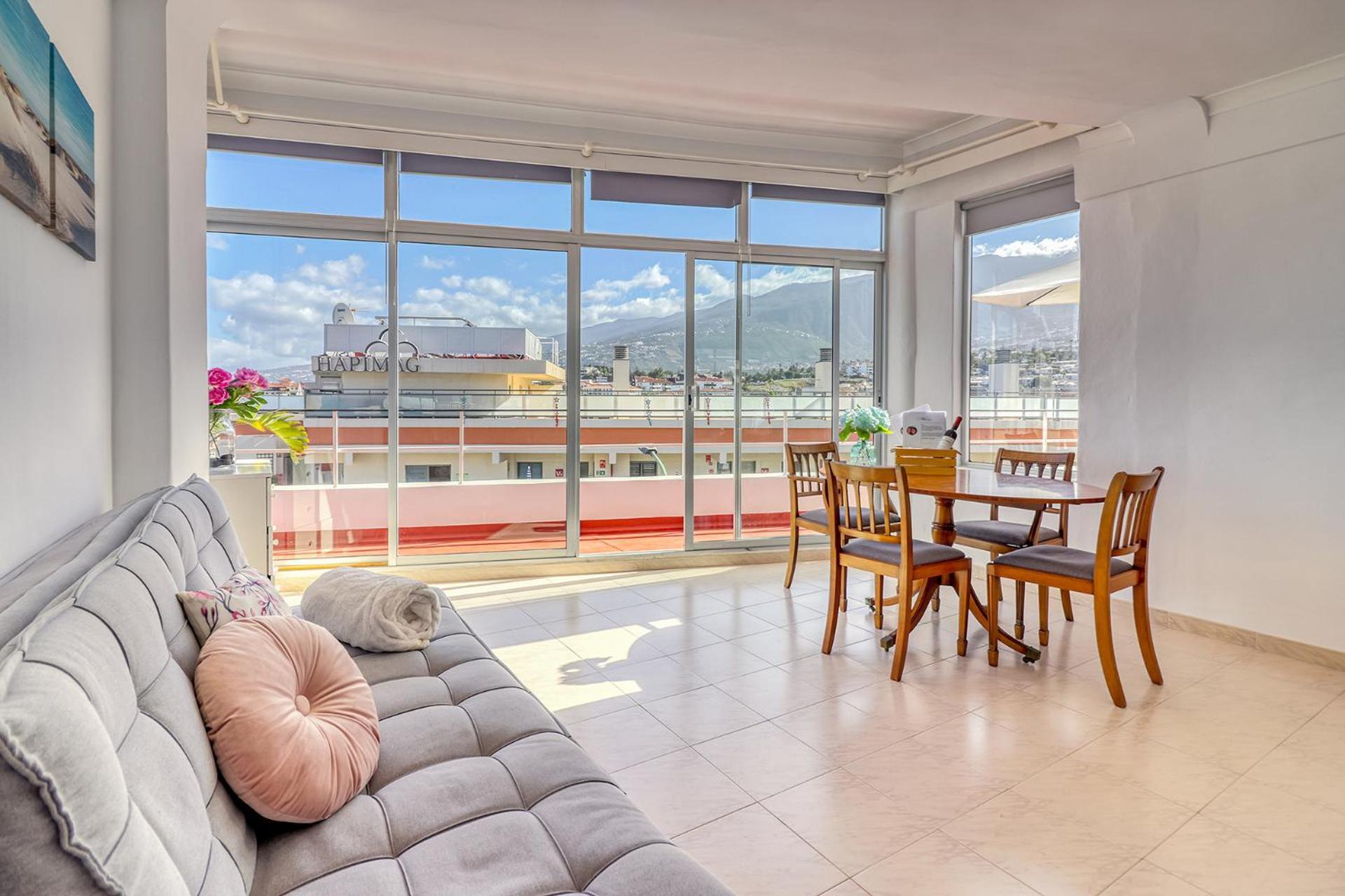 Spacious Penthouse With King-Size Bed, Huge Terrace, Ocean & Teide View Puerto de la Cruz  Exterior photo